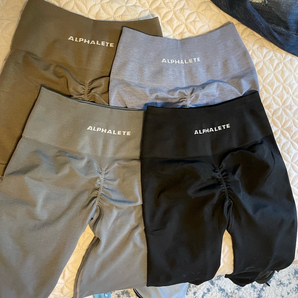 Alphalete amplify shorts